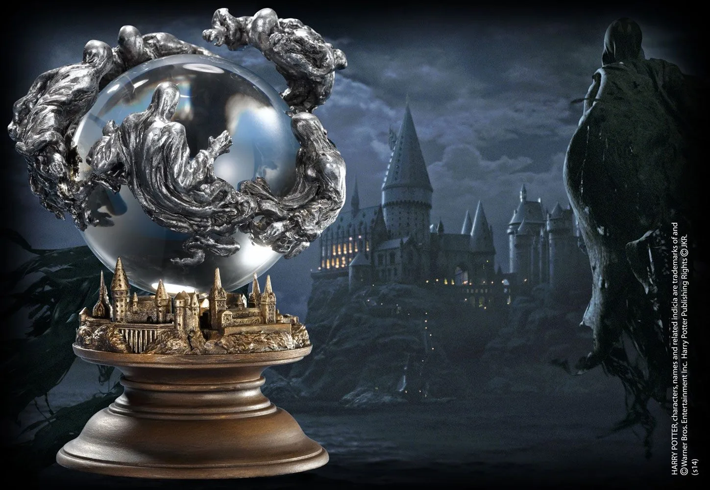 Harry Potter Crystal Ball – Dementors and Hogwarts 13 cm